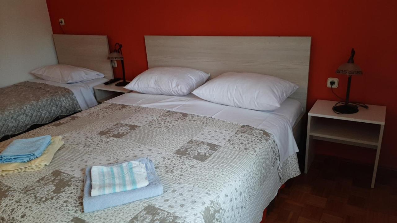Rooms Neda Rab Town Exterior photo
