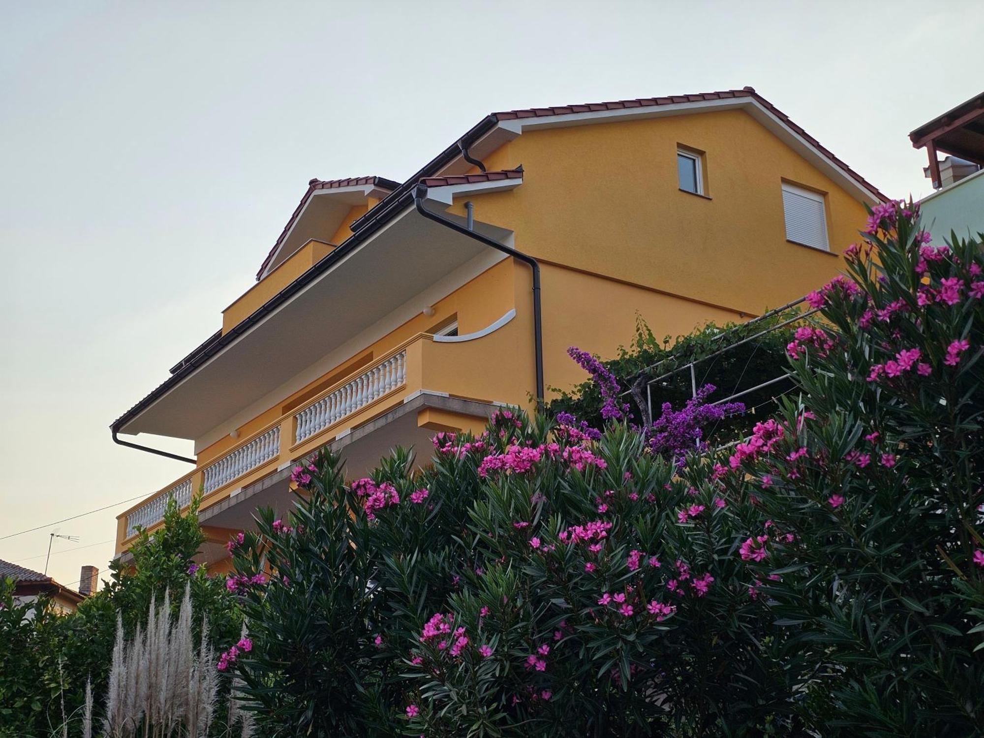 Rooms Neda Rab Town Exterior photo