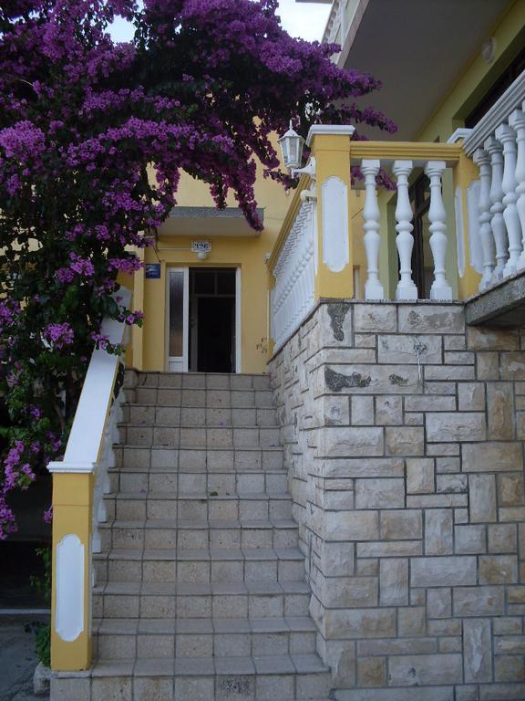 Rooms Neda Rab Town Exterior photo