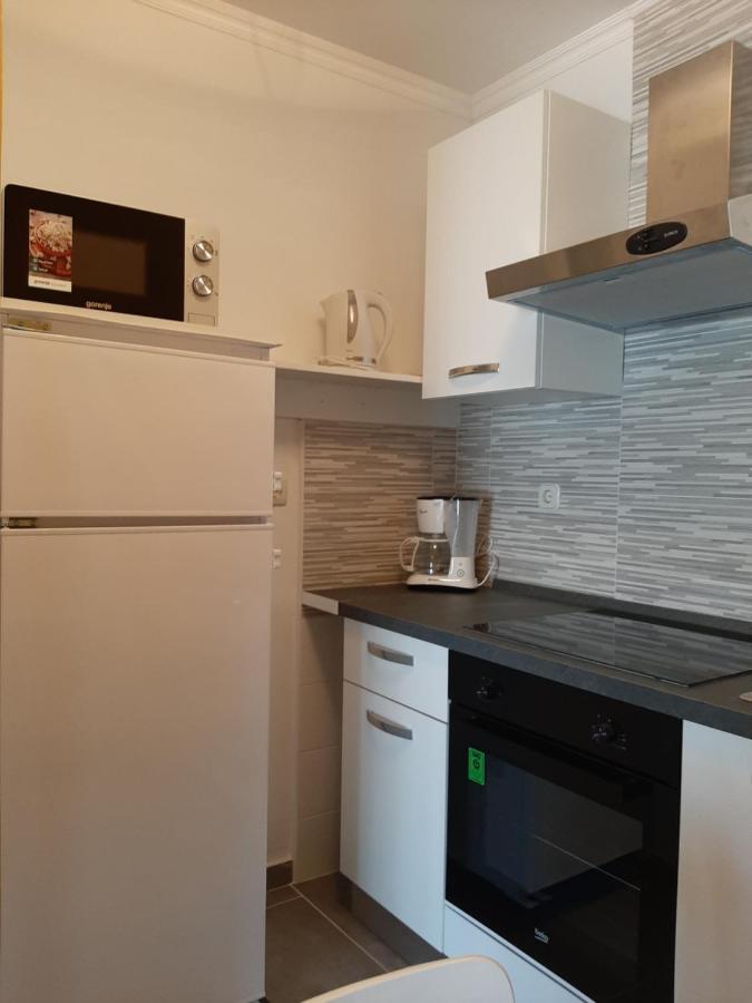 Rooms Neda Rab Town Exterior photo