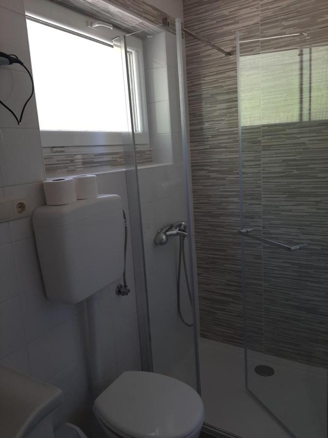 Rooms Neda Rab Town Exterior photo